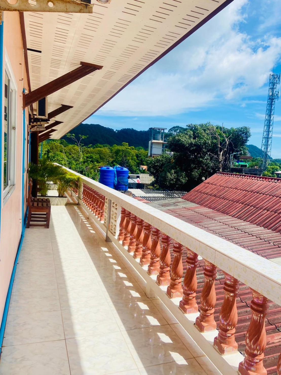Lanta Grand House Hotel Koh Lanta Exterior photo