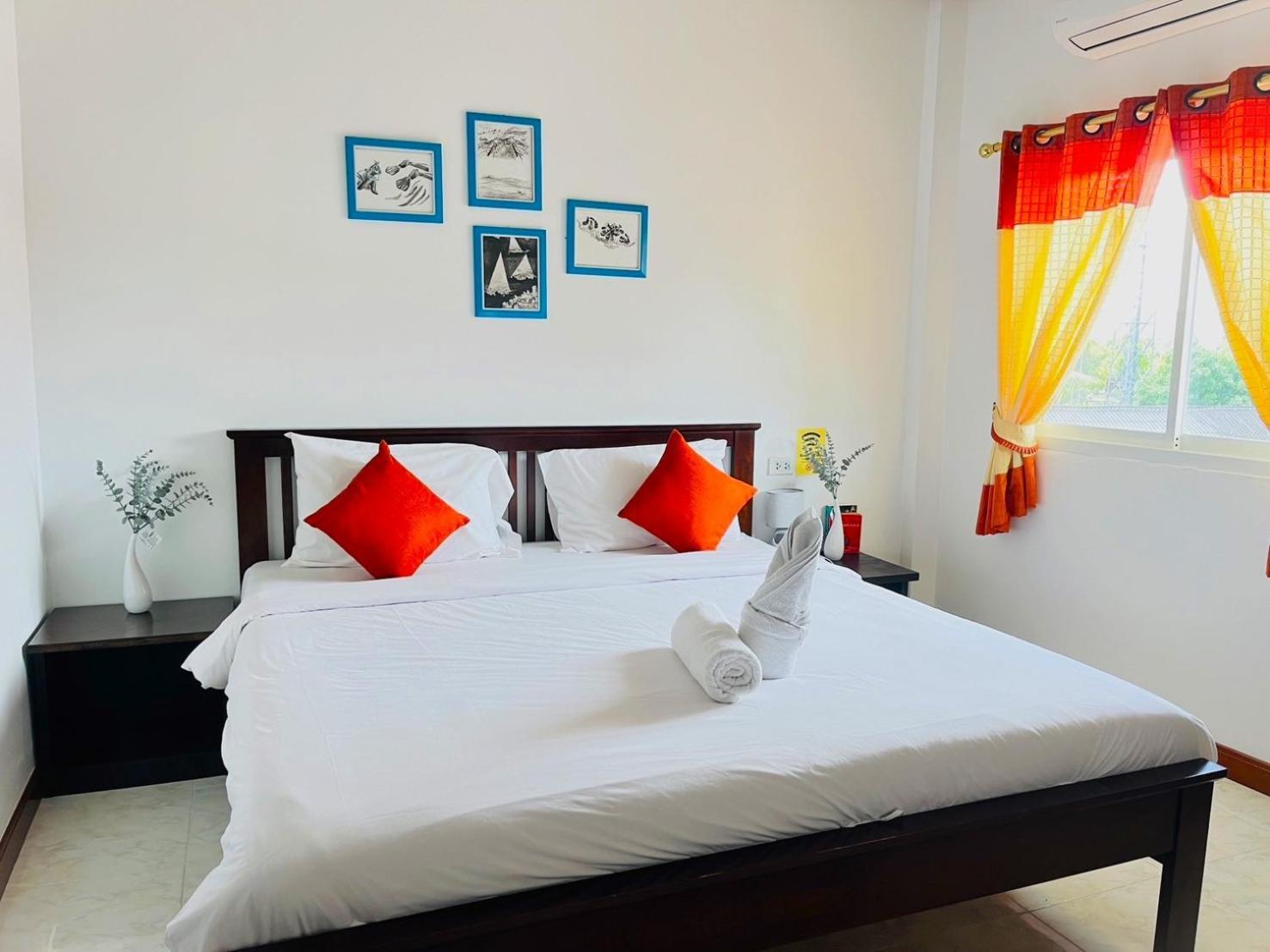Lanta Grand House Hotel Koh Lanta Exterior photo