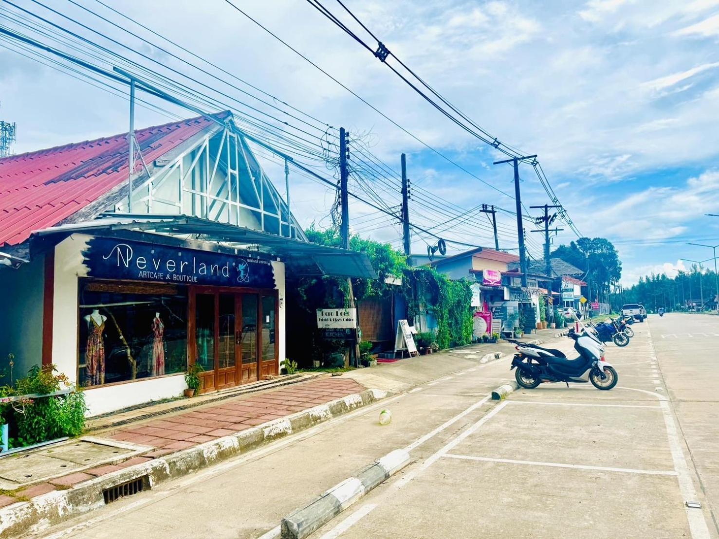 Lanta Grand House Hotel Koh Lanta Exterior photo