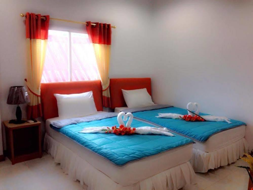 Lanta Grand House Hotel Koh Lanta Exterior photo